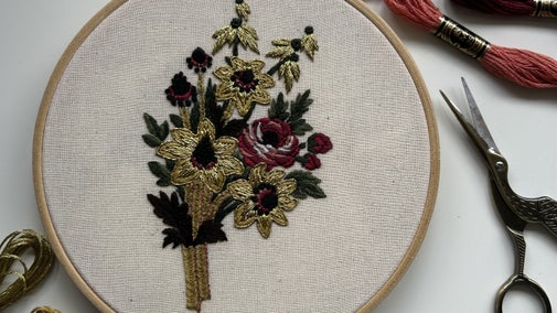 Embroidery workshop inspired by the Court Mantua